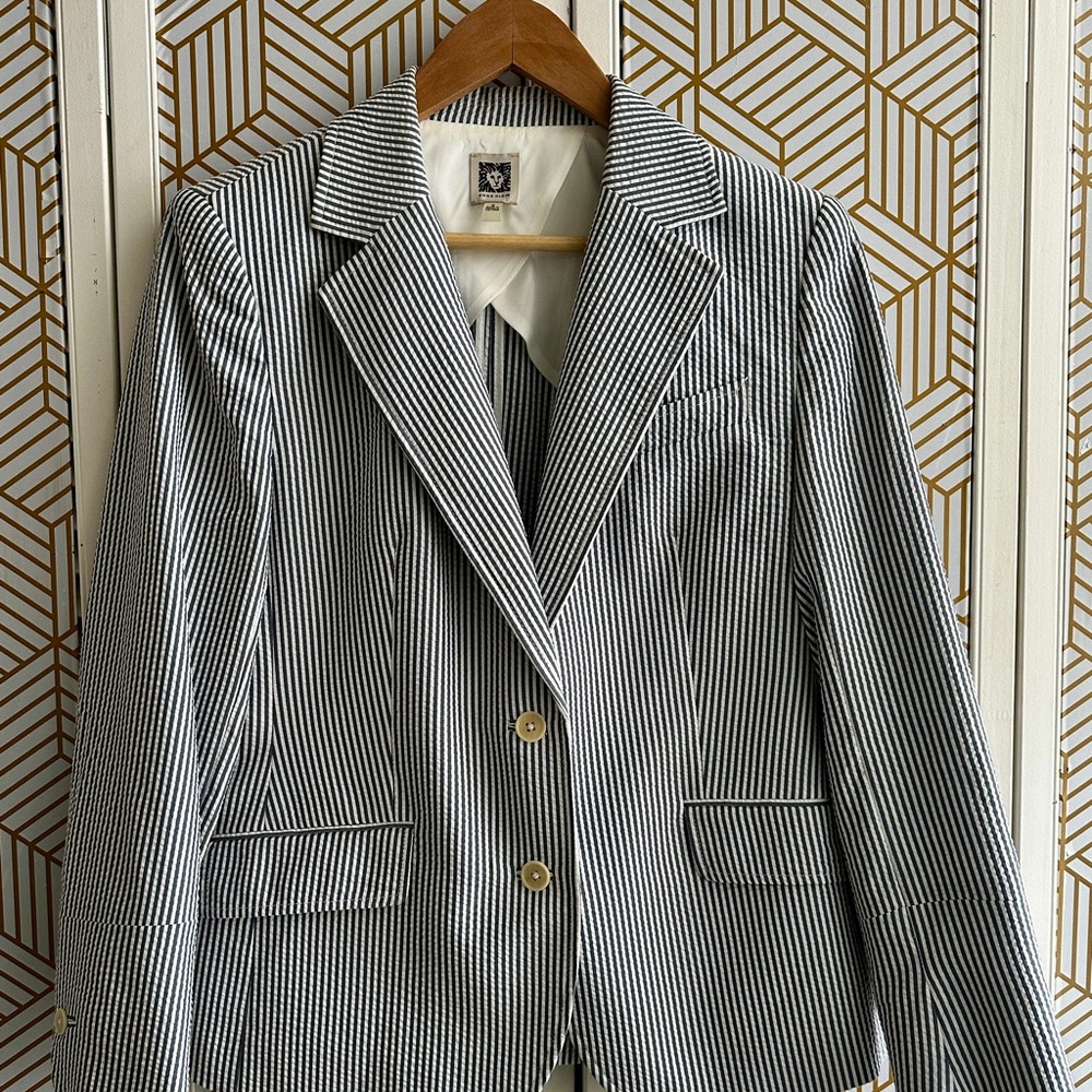 Seersucker blazer.  Anne Klein blue and white size 8.